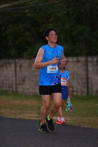 BIB: 6950, 705
                            <button type="button" onclick="openModal(3177676)" class="btn btn-primary btn-sm float-right btn-popup" data-toggle="modal" data-target=".modal-high-quality">
                        <i class="fas fa-shopping-cart"></i> Add to Cart
                    </button>
                                            <button type="button" onclick="isThisMe(3177676, true)" class="btn btn-success btn-sm float-right btn-popup btn-isme hidden" data-toggle="tooltip" data-placement="bottom" title="นี่คือรูปของคุณใช่ไหม คลิกที่นี่เพื่อเอาเข้าอัลบั้ม">
                        <i class="fas fa-plus"></i> Add to album
                    </button>
                    <button type="button" onclick="isThisMe(3177676, false)" class="btn btn-warning btn-sm float-right btn-popup btn-isnotme hidden">
                        <i class="fas fa-ban"></i> Remove from album
                    </button>