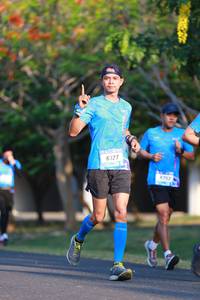 BIB: 6127, 752
                            <button type="button" onclick="openModal(3136152)" class="btn btn-primary btn-sm float-right btn-popup" data-toggle="modal" data-target=".modal-high-quality">
                        <i class="fas fa-shopping-cart"></i> Add to Cart
                    </button>
                                            <button type="button" onclick="isThisMe(3136152, true)" class="btn btn-success btn-sm float-right btn-popup btn-isme hidden" data-toggle="tooltip" data-placement="bottom" title="นี่คือรูปของคุณใช่ไหม คลิกที่นี่เพื่อเอาเข้าอัลบั้ม">
                        <i class="fas fa-plus"></i> Add to album
                    </button>
                    <button type="button" onclick="isThisMe(3136152, false)" class="btn btn-warning btn-sm float-right btn-popup btn-isnotme hidden">
                        <i class="fas fa-ban"></i> Remove from album
                    </button>