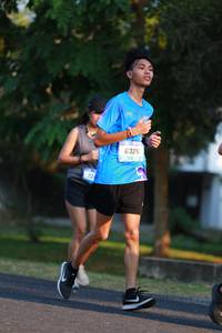 BIB: 6326
                            <button type="button" onclick="openModal(3150669)" class="btn btn-primary btn-sm float-right btn-popup" data-toggle="modal" data-target=".modal-high-quality">
                        <i class="fas fa-shopping-cart"></i> Add to Cart
                    </button>
                                            <button type="button" onclick="isThisMe(3150669, true)" class="btn btn-success btn-sm float-right btn-popup btn-isme hidden" data-toggle="tooltip" data-placement="bottom" title="นี่คือรูปของคุณใช่ไหม คลิกที่นี่เพื่อเอาเข้าอัลบั้ม">
                        <i class="fas fa-plus"></i> Add to album
                    </button>
                    <button type="button" onclick="isThisMe(3150669, false)" class="btn btn-warning btn-sm float-right btn-popup btn-isnotme hidden">
                        <i class="fas fa-ban"></i> Remove from album
                    </button>