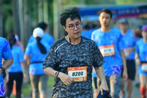 BIB: 8200
                            <button type="button" onclick="openModal(3479473)" class="btn btn-primary btn-sm float-right btn-popup" data-toggle="modal" data-target=".modal-high-quality">
                        <i class="fas fa-shopping-cart"></i> Add to Cart
                    </button>
                                            <button type="button" onclick="isThisMe(3479473, true)" class="btn btn-success btn-sm float-right btn-popup btn-isme hidden" data-toggle="tooltip" data-placement="bottom" title="นี่คือรูปของคุณใช่ไหม คลิกที่นี่เพื่อเอาเข้าอัลบั้ม">
                        <i class="fas fa-plus"></i> Add to album
                    </button>
                    <button type="button" onclick="isThisMe(3479473, false)" class="btn btn-warning btn-sm float-right btn-popup btn-isnotme hidden">
                        <i class="fas fa-ban"></i> Remove from album
                    </button>