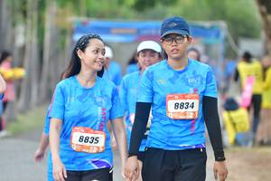 BIB: 8834, 8835
                            <button type="button" onclick="openModal(3484585)" class="btn btn-primary btn-sm float-right btn-popup" data-toggle="modal" data-target=".modal-high-quality">
                        <i class="fas fa-shopping-cart"></i> Add to Cart
                    </button>
                                            <button type="button" onclick="isThisMe(3484585, true)" class="btn btn-success btn-sm float-right btn-popup btn-isme hidden" data-toggle="tooltip" data-placement="bottom" title="นี่คือรูปของคุณใช่ไหม คลิกที่นี่เพื่อเอาเข้าอัลบั้ม">
                        <i class="fas fa-plus"></i> Add to album
                    </button>
                    <button type="button" onclick="isThisMe(3484585, false)" class="btn btn-warning btn-sm float-right btn-popup btn-isnotme hidden">
                        <i class="fas fa-ban"></i> Remove from album
                    </button>