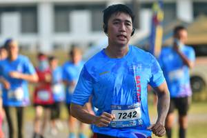 BIB: 7242
                            <button type="button" onclick="openModal(3476018)" class="btn btn-primary btn-sm float-right btn-popup" data-toggle="modal" data-target=".modal-high-quality">
                        <i class="fas fa-shopping-cart"></i> Add to Cart
                    </button>
                                            <button type="button" onclick="isThisMe(3476018, true)" class="btn btn-success btn-sm float-right btn-popup btn-isme hidden" data-toggle="tooltip" data-placement="bottom" title="นี่คือรูปของคุณใช่ไหม คลิกที่นี่เพื่อเอาเข้าอัลบั้ม">
                        <i class="fas fa-plus"></i> Add to album
                    </button>
                    <button type="button" onclick="isThisMe(3476018, false)" class="btn btn-warning btn-sm float-right btn-popup btn-isnotme hidden">
                        <i class="fas fa-ban"></i> Remove from album
                    </button>