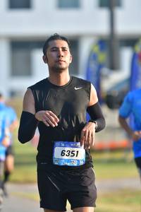 BIB: 6351
                            <button type="button" onclick="openModal(3475781)" class="btn btn-primary btn-sm float-right btn-popup" data-toggle="modal" data-target=".modal-high-quality">
                        <i class="fas fa-shopping-cart"></i> Add to Cart
                    </button>
                                            <button type="button" onclick="isThisMe(3475781, true)" class="btn btn-success btn-sm float-right btn-popup btn-isme hidden" data-toggle="tooltip" data-placement="bottom" title="นี่คือรูปของคุณใช่ไหม คลิกที่นี่เพื่อเอาเข้าอัลบั้ม">
                        <i class="fas fa-plus"></i> Add to album
                    </button>
                    <button type="button" onclick="isThisMe(3475781, false)" class="btn btn-warning btn-sm float-right btn-popup btn-isnotme hidden">
                        <i class="fas fa-ban"></i> Remove from album
                    </button>