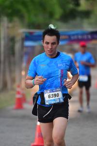 BIB: 6390
                            <button type="button" onclick="openModal(3474524)" class="btn btn-primary btn-sm float-right btn-popup" data-toggle="modal" data-target=".modal-high-quality">
                        <i class="fas fa-shopping-cart"></i> Add to Cart
                    </button>
                                            <button type="button" onclick="isThisMe(3474524, true)" class="btn btn-success btn-sm float-right btn-popup btn-isme hidden" data-toggle="tooltip" data-placement="bottom" title="นี่คือรูปของคุณใช่ไหม คลิกที่นี่เพื่อเอาเข้าอัลบั้ม">
                        <i class="fas fa-plus"></i> Add to album
                    </button>
                    <button type="button" onclick="isThisMe(3474524, false)" class="btn btn-warning btn-sm float-right btn-popup btn-isnotme hidden">
                        <i class="fas fa-ban"></i> Remove from album
                    </button>