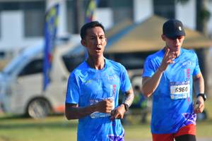 BIB: 6960
                            <button type="button" onclick="openModal(3460795)" class="btn btn-primary btn-sm float-right btn-popup" data-toggle="modal" data-target=".modal-high-quality">
                        <i class="fas fa-shopping-cart"></i> Add to Cart
                    </button>
                                            <button type="button" onclick="isThisMe(3460795, true)" class="btn btn-success btn-sm float-right btn-popup btn-isme hidden" data-toggle="tooltip" data-placement="bottom" title="นี่คือรูปของคุณใช่ไหม คลิกที่นี่เพื่อเอาเข้าอัลบั้ม">
                        <i class="fas fa-plus"></i> Add to album
                    </button>
                    <button type="button" onclick="isThisMe(3460795, false)" class="btn btn-warning btn-sm float-right btn-popup btn-isnotme hidden">
                        <i class="fas fa-ban"></i> Remove from album
                    </button>