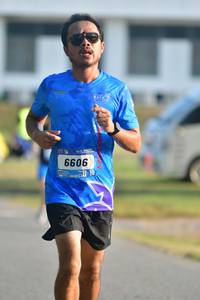 BIB: 6606
                            <button type="button" onclick="openModal(3461173)" class="btn btn-primary btn-sm float-right btn-popup" data-toggle="modal" data-target=".modal-high-quality">
                        <i class="fas fa-shopping-cart"></i> Add to Cart
                    </button>
                                            <button type="button" onclick="isThisMe(3461173, true)" class="btn btn-success btn-sm float-right btn-popup btn-isme hidden" data-toggle="tooltip" data-placement="bottom" title="นี่คือรูปของคุณใช่ไหม คลิกที่นี่เพื่อเอาเข้าอัลบั้ม">
                        <i class="fas fa-plus"></i> Add to album
                    </button>
                    <button type="button" onclick="isThisMe(3461173, false)" class="btn btn-warning btn-sm float-right btn-popup btn-isnotme hidden">
                        <i class="fas fa-ban"></i> Remove from album
                    </button>