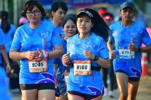BIB: 6755, 9245, 8160
                            <button type="button" onclick="openModal(3479511)" class="btn btn-primary btn-sm float-right btn-popup" data-toggle="modal" data-target=".modal-high-quality">
                        <i class="fas fa-shopping-cart"></i> Add to Cart
                    </button>
                                            <button type="button" onclick="isThisMe(3479511, true)" class="btn btn-success btn-sm float-right btn-popup btn-isme hidden" data-toggle="tooltip" data-placement="bottom" title="นี่คือรูปของคุณใช่ไหม คลิกที่นี่เพื่อเอาเข้าอัลบั้ม">
                        <i class="fas fa-plus"></i> Add to album
                    </button>
                    <button type="button" onclick="isThisMe(3479511, false)" class="btn btn-warning btn-sm float-right btn-popup btn-isnotme hidden">
                        <i class="fas fa-ban"></i> Remove from album
                    </button>