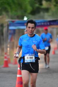 BIB: 6390
                            <button type="button" onclick="openModal(3474528)" class="btn btn-primary btn-sm float-right btn-popup" data-toggle="modal" data-target=".modal-high-quality">
                        <i class="fas fa-shopping-cart"></i> Add to Cart
                    </button>
                                            <button type="button" onclick="isThisMe(3474528, true)" class="btn btn-success btn-sm float-right btn-popup btn-isme hidden" data-toggle="tooltip" data-placement="bottom" title="นี่คือรูปของคุณใช่ไหม คลิกที่นี่เพื่อเอาเข้าอัลบั้ม">
                        <i class="fas fa-plus"></i> Add to album
                    </button>
                    <button type="button" onclick="isThisMe(3474528, false)" class="btn btn-warning btn-sm float-right btn-popup btn-isnotme hidden">
                        <i class="fas fa-ban"></i> Remove from album
                    </button>