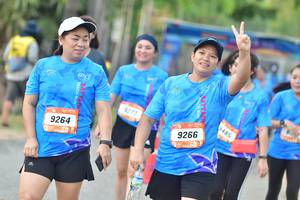 BIB: 9264, 9266
                            <button type="button" onclick="openModal(3484086)" class="btn btn-primary btn-sm float-right btn-popup" data-toggle="modal" data-target=".modal-high-quality">
                        <i class="fas fa-shopping-cart"></i> Add to Cart
                    </button>
                                            <button type="button" onclick="isThisMe(3484086, true)" class="btn btn-success btn-sm float-right btn-popup btn-isme hidden" data-toggle="tooltip" data-placement="bottom" title="นี่คือรูปของคุณใช่ไหม คลิกที่นี่เพื่อเอาเข้าอัลบั้ม">
                        <i class="fas fa-plus"></i> Add to album
                    </button>
                    <button type="button" onclick="isThisMe(3484086, false)" class="btn btn-warning btn-sm float-right btn-popup btn-isnotme hidden">
                        <i class="fas fa-ban"></i> Remove from album
                    </button>