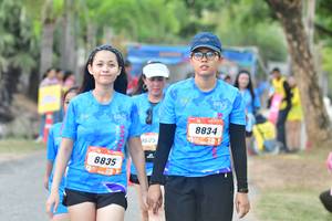BIB: 8834, 605, 8835
                            <button type="button" onclick="openModal(3484601)" class="btn btn-primary btn-sm float-right btn-popup" data-toggle="modal" data-target=".modal-high-quality">
                        <i class="fas fa-shopping-cart"></i> Add to Cart
                    </button>
                                            <button type="button" onclick="isThisMe(3484601, true)" class="btn btn-success btn-sm float-right btn-popup btn-isme hidden" data-toggle="tooltip" data-placement="bottom" title="นี่คือรูปของคุณใช่ไหม คลิกที่นี่เพื่อเอาเข้าอัลบั้ม">
                        <i class="fas fa-plus"></i> Add to album
                    </button>
                    <button type="button" onclick="isThisMe(3484601, false)" class="btn btn-warning btn-sm float-right btn-popup btn-isnotme hidden">
                        <i class="fas fa-ban"></i> Remove from album
                    </button>