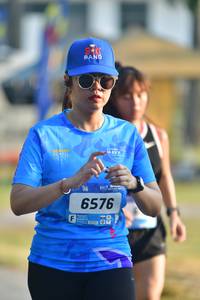 BIB: 6576
                            <button type="button" onclick="openModal(3476048)" class="btn btn-primary btn-sm float-right btn-popup" data-toggle="modal" data-target=".modal-high-quality">
                        <i class="fas fa-shopping-cart"></i> Add to Cart
                    </button>
                                            <button type="button" onclick="isThisMe(3476048, true)" class="btn btn-success btn-sm float-right btn-popup btn-isme hidden" data-toggle="tooltip" data-placement="bottom" title="นี่คือรูปของคุณใช่ไหม คลิกที่นี่เพื่อเอาเข้าอัลบั้ม">
                        <i class="fas fa-plus"></i> Add to album
                    </button>
                    <button type="button" onclick="isThisMe(3476048, false)" class="btn btn-warning btn-sm float-right btn-popup btn-isnotme hidden">
                        <i class="fas fa-ban"></i> Remove from album
                    </button>