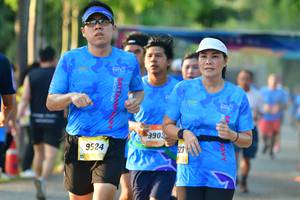 BIB: 390, 9524
                            <button type="button" onclick="openModal(3477907)" class="btn btn-primary btn-sm float-right btn-popup" data-toggle="modal" data-target=".modal-high-quality">
                        <i class="fas fa-shopping-cart"></i> Add to Cart
                    </button>
                                            <button type="button" onclick="isThisMe(3477907, true)" class="btn btn-success btn-sm float-right btn-popup btn-isme hidden" data-toggle="tooltip" data-placement="bottom" title="นี่คือรูปของคุณใช่ไหม คลิกที่นี่เพื่อเอาเข้าอัลบั้ม">
                        <i class="fas fa-plus"></i> Add to album
                    </button>
                    <button type="button" onclick="isThisMe(3477907, false)" class="btn btn-warning btn-sm float-right btn-popup btn-isnotme hidden">
                        <i class="fas fa-ban"></i> Remove from album
                    </button>