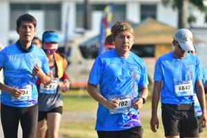 BIB: 6642, 182
                            <button type="button" onclick="openModal(3476030)" class="btn btn-primary btn-sm float-right btn-popup" data-toggle="modal" data-target=".modal-high-quality">
                        <i class="fas fa-shopping-cart"></i> Add to Cart
                    </button>
                                            <button type="button" onclick="isThisMe(3476030, true)" class="btn btn-success btn-sm float-right btn-popup btn-isme hidden" data-toggle="tooltip" data-placement="bottom" title="นี่คือรูปของคุณใช่ไหม คลิกที่นี่เพื่อเอาเข้าอัลบั้ม">
                        <i class="fas fa-plus"></i> Add to album
                    </button>
                    <button type="button" onclick="isThisMe(3476030, false)" class="btn btn-warning btn-sm float-right btn-popup btn-isnotme hidden">
                        <i class="fas fa-ban"></i> Remove from album
                    </button>