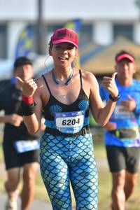 BIB: 6204
                            <button type="button" onclick="openModal(3475771)" class="btn btn-primary btn-sm float-right btn-popup" data-toggle="modal" data-target=".modal-high-quality">
                        <i class="fas fa-shopping-cart"></i> Add to Cart
                    </button>
                                            <button type="button" onclick="isThisMe(3475771, true)" class="btn btn-success btn-sm float-right btn-popup btn-isme hidden" data-toggle="tooltip" data-placement="bottom" title="นี่คือรูปของคุณใช่ไหม คลิกที่นี่เพื่อเอาเข้าอัลบั้ม">
                        <i class="fas fa-plus"></i> Add to album
                    </button>
                    <button type="button" onclick="isThisMe(3475771, false)" class="btn btn-warning btn-sm float-right btn-popup btn-isnotme hidden">
                        <i class="fas fa-ban"></i> Remove from album
                    </button>