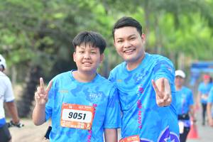BIB: 9051
                            <button type="button" onclick="openModal(3483961)" class="btn btn-primary btn-sm float-right btn-popup" data-toggle="modal" data-target=".modal-high-quality">
                        <i class="fas fa-shopping-cart"></i> Add to Cart
                    </button>
                                            <button type="button" onclick="isThisMe(3483961, true)" class="btn btn-success btn-sm float-right btn-popup btn-isme hidden" data-toggle="tooltip" data-placement="bottom" title="นี่คือรูปของคุณใช่ไหม คลิกที่นี่เพื่อเอาเข้าอัลบั้ม">
                        <i class="fas fa-plus"></i> Add to album
                    </button>
                    <button type="button" onclick="isThisMe(3483961, false)" class="btn btn-warning btn-sm float-right btn-popup btn-isnotme hidden">
                        <i class="fas fa-ban"></i> Remove from album
                    </button>