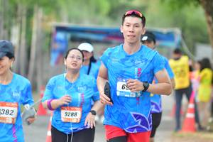 BIB: 382, 9288
                            <button type="button" onclick="openModal(3484115)" class="btn btn-primary btn-sm float-right btn-popup" data-toggle="modal" data-target=".modal-high-quality">
                        <i class="fas fa-shopping-cart"></i> Add to Cart
                    </button>
                                            <button type="button" onclick="isThisMe(3484115, true)" class="btn btn-success btn-sm float-right btn-popup btn-isme hidden" data-toggle="tooltip" data-placement="bottom" title="นี่คือรูปของคุณใช่ไหม คลิกที่นี่เพื่อเอาเข้าอัลบั้ม">
                        <i class="fas fa-plus"></i> Add to album
                    </button>
                    <button type="button" onclick="isThisMe(3484115, false)" class="btn btn-warning btn-sm float-right btn-popup btn-isnotme hidden">
                        <i class="fas fa-ban"></i> Remove from album
                    </button>