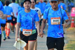 BIB: 8605, 8604
                            <button type="button" onclick="openModal(3479572)" class="btn btn-primary btn-sm float-right btn-popup" data-toggle="modal" data-target=".modal-high-quality">
                        <i class="fas fa-shopping-cart"></i> Add to Cart
                    </button>
                                            <button type="button" onclick="isThisMe(3479572, true)" class="btn btn-success btn-sm float-right btn-popup btn-isme hidden" data-toggle="tooltip" data-placement="bottom" title="นี่คือรูปของคุณใช่ไหม คลิกที่นี่เพื่อเอาเข้าอัลบั้ม">
                        <i class="fas fa-plus"></i> Add to album
                    </button>
                    <button type="button" onclick="isThisMe(3479572, false)" class="btn btn-warning btn-sm float-right btn-popup btn-isnotme hidden">
                        <i class="fas fa-ban"></i> Remove from album
                    </button>