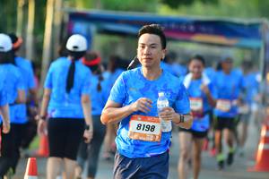 BIB: 8198
                            <button type="button" onclick="openModal(3478415)" class="btn btn-primary btn-sm float-right btn-popup" data-toggle="modal" data-target=".modal-high-quality">
                        <i class="fas fa-shopping-cart"></i> Add to Cart
                    </button>
                                            <button type="button" onclick="isThisMe(3478415, true)" class="btn btn-success btn-sm float-right btn-popup btn-isme hidden" data-toggle="tooltip" data-placement="bottom" title="นี่คือรูปของคุณใช่ไหม คลิกที่นี่เพื่อเอาเข้าอัลบั้ม">
                        <i class="fas fa-plus"></i> Add to album
                    </button>
                    <button type="button" onclick="isThisMe(3478415, false)" class="btn btn-warning btn-sm float-right btn-popup btn-isnotme hidden">
                        <i class="fas fa-ban"></i> Remove from album
                    </button>