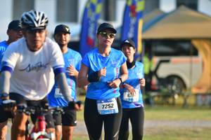 BIB: 7252
                            <button type="button" onclick="openModal(3477351)" class="btn btn-primary btn-sm float-right btn-popup" data-toggle="modal" data-target=".modal-high-quality">
                        <i class="fas fa-shopping-cart"></i> Add to Cart
                    </button>
                                            <button type="button" onclick="isThisMe(3477351, true)" class="btn btn-success btn-sm float-right btn-popup btn-isme hidden" data-toggle="tooltip" data-placement="bottom" title="นี่คือรูปของคุณใช่ไหม คลิกที่นี่เพื่อเอาเข้าอัลบั้ม">
                        <i class="fas fa-plus"></i> Add to album
                    </button>
                    <button type="button" onclick="isThisMe(3477351, false)" class="btn btn-warning btn-sm float-right btn-popup btn-isnotme hidden">
                        <i class="fas fa-ban"></i> Remove from album
                    </button>