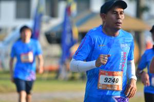 BIB: 
                            <button type="button" onclick="openModal(3477359)" class="btn btn-primary btn-sm float-right btn-popup" data-toggle="modal" data-target=".modal-high-quality">
                        <i class="fas fa-shopping-cart"></i> Add to Cart
                    </button>
                                            <button type="button" onclick="isThisMe(3477359, true)" class="btn btn-success btn-sm float-right btn-popup btn-isme hidden" data-toggle="tooltip" data-placement="bottom" title="นี่คือรูปของคุณใช่ไหม คลิกที่นี่เพื่อเอาเข้าอัลบั้ม">
                        <i class="fas fa-plus"></i> Add to album
                    </button>
                    <button type="button" onclick="isThisMe(3477359, false)" class="btn btn-warning btn-sm float-right btn-popup btn-isnotme hidden">
                        <i class="fas fa-ban"></i> Remove from album
                    </button>