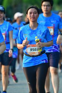 BIB: 956
                            <button type="button" onclick="openModal(3464698)" class="btn btn-primary btn-sm float-right btn-popup" data-toggle="modal" data-target=".modal-high-quality">
                        <i class="fas fa-shopping-cart"></i> Add to Cart
                    </button>
                                            <button type="button" onclick="isThisMe(3464698, true)" class="btn btn-success btn-sm float-right btn-popup btn-isme hidden" data-toggle="tooltip" data-placement="bottom" title="นี่คือรูปของคุณใช่ไหม คลิกที่นี่เพื่อเอาเข้าอัลบั้ม">
                        <i class="fas fa-plus"></i> Add to album
                    </button>
                    <button type="button" onclick="isThisMe(3464698, false)" class="btn btn-warning btn-sm float-right btn-popup btn-isnotme hidden">
                        <i class="fas fa-ban"></i> Remove from album
                    </button>