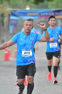 BIB: 6213
                            <button type="button" onclick="openModal(3473918)" class="btn btn-primary btn-sm float-right btn-popup" data-toggle="modal" data-target=".modal-high-quality">
                        <i class="fas fa-shopping-cart"></i> Add to Cart
                    </button>
                                            <button type="button" onclick="isThisMe(3473918, true)" class="btn btn-success btn-sm float-right btn-popup btn-isme hidden" data-toggle="tooltip" data-placement="bottom" title="นี่คือรูปของคุณใช่ไหม คลิกที่นี่เพื่อเอาเข้าอัลบั้ม">
                        <i class="fas fa-plus"></i> Add to album
                    </button>
                    <button type="button" onclick="isThisMe(3473918, false)" class="btn btn-warning btn-sm float-right btn-popup btn-isnotme hidden">
                        <i class="fas fa-ban"></i> Remove from album
                    </button>