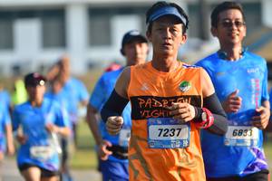 BIB: 7237, 6833
                            <button type="button" onclick="openModal(3462544)" class="btn btn-primary btn-sm float-right btn-popup" data-toggle="modal" data-target=".modal-high-quality">
                        <i class="fas fa-shopping-cart"></i> Add to Cart
                    </button>
                                            <button type="button" onclick="isThisMe(3462544, true)" class="btn btn-success btn-sm float-right btn-popup btn-isme hidden" data-toggle="tooltip" data-placement="bottom" title="นี่คือรูปของคุณใช่ไหม คลิกที่นี่เพื่อเอาเข้าอัลบั้ม">
                        <i class="fas fa-plus"></i> Add to album
                    </button>
                    <button type="button" onclick="isThisMe(3462544, false)" class="btn btn-warning btn-sm float-right btn-popup btn-isnotme hidden">
                        <i class="fas fa-ban"></i> Remove from album
                    </button>