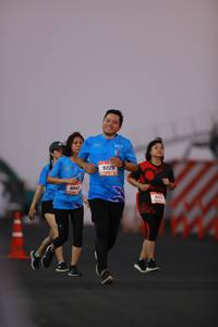 BIB: 9229, 8947
                            <button type="button" onclick="openModal(3378351)" class="btn btn-primary btn-sm float-right btn-popup" data-toggle="modal" data-target=".modal-high-quality">
                        <i class="fas fa-shopping-cart"></i> Add to Cart
                    </button>
                                            <button type="button" onclick="isThisMe(3378351, true)" class="btn btn-success btn-sm float-right btn-popup btn-isme hidden" data-toggle="tooltip" data-placement="bottom" title="นี่คือรูปของคุณใช่ไหม คลิกที่นี่เพื่อเอาเข้าอัลบั้ม">
                        <i class="fas fa-plus"></i> Add to album
                    </button>
                    <button type="button" onclick="isThisMe(3378351, false)" class="btn btn-warning btn-sm float-right btn-popup btn-isnotme hidden">
                        <i class="fas fa-ban"></i> Remove from album
                    </button>