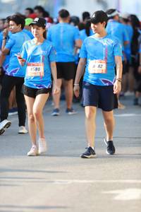 BIB: 8580
                            <button type="button" onclick="openModal(3374533)" class="btn btn-primary btn-sm float-right btn-popup" data-toggle="modal" data-target=".modal-high-quality">
                        <i class="fas fa-shopping-cart"></i> Add to Cart
                    </button>
                                            <button type="button" onclick="isThisMe(3374533, true)" class="btn btn-success btn-sm float-right btn-popup btn-isme hidden" data-toggle="tooltip" data-placement="bottom" title="นี่คือรูปของคุณใช่ไหม คลิกที่นี่เพื่อเอาเข้าอัลบั้ม">
                        <i class="fas fa-plus"></i> Add to album
                    </button>
                    <button type="button" onclick="isThisMe(3374533, false)" class="btn btn-warning btn-sm float-right btn-popup btn-isnotme hidden">
                        <i class="fas fa-ban"></i> Remove from album
                    </button>