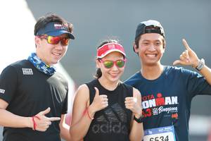 BIB: 6534
                            <button type="button" onclick="openModal(3374435)" class="btn btn-primary btn-sm float-right btn-popup" data-toggle="modal" data-target=".modal-high-quality">
                        <i class="fas fa-shopping-cart"></i> Add to Cart
                    </button>
                                            <button type="button" onclick="isThisMe(3374435, true)" class="btn btn-success btn-sm float-right btn-popup btn-isme hidden" data-toggle="tooltip" data-placement="bottom" title="นี่คือรูปของคุณใช่ไหม คลิกที่นี่เพื่อเอาเข้าอัลบั้ม">
                        <i class="fas fa-plus"></i> Add to album
                    </button>
                    <button type="button" onclick="isThisMe(3374435, false)" class="btn btn-warning btn-sm float-right btn-popup btn-isnotme hidden">
                        <i class="fas fa-ban"></i> Remove from album
                    </button>