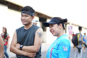 BIB: 
                            <button type="button" onclick="openModal(3306039)" class="btn btn-primary btn-sm float-right btn-popup" data-toggle="modal" data-target=".modal-high-quality">
                        <i class="fas fa-shopping-cart"></i> Add to Cart
                    </button>
                                            <button type="button" onclick="isThisMe(3306039, true)" class="btn btn-success btn-sm float-right btn-popup btn-isme hidden" data-toggle="tooltip" data-placement="bottom" title="นี่คือรูปของคุณใช่ไหม คลิกที่นี่เพื่อเอาเข้าอัลบั้ม">
                        <i class="fas fa-plus"></i> Add to album
                    </button>
                    <button type="button" onclick="isThisMe(3306039, false)" class="btn btn-warning btn-sm float-right btn-popup btn-isnotme hidden">
                        <i class="fas fa-ban"></i> Remove from album
                    </button>