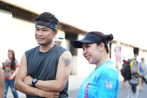 BIB: 
                            <button type="button" onclick="openModal(3306036)" class="btn btn-primary btn-sm float-right btn-popup" data-toggle="modal" data-target=".modal-high-quality">
                        <i class="fas fa-shopping-cart"></i> Add to Cart
                    </button>
                                            <button type="button" onclick="isThisMe(3306036, true)" class="btn btn-success btn-sm float-right btn-popup btn-isme hidden" data-toggle="tooltip" data-placement="bottom" title="นี่คือรูปของคุณใช่ไหม คลิกที่นี่เพื่อเอาเข้าอัลบั้ม">
                        <i class="fas fa-plus"></i> Add to album
                    </button>
                    <button type="button" onclick="isThisMe(3306036, false)" class="btn btn-warning btn-sm float-right btn-popup btn-isnotme hidden">
                        <i class="fas fa-ban"></i> Remove from album
                    </button>