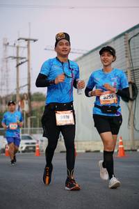 BIB: 825, 9818, 8255
                            <button type="button" onclick="openModal(3313633)" class="btn btn-primary btn-sm float-right btn-popup" data-toggle="modal" data-target=".modal-high-quality">
                        <i class="fas fa-shopping-cart"></i> Add to Cart
                    </button>
                                            <button type="button" onclick="isThisMe(3313633, true)" class="btn btn-success btn-sm float-right btn-popup btn-isme hidden" data-toggle="tooltip" data-placement="bottom" title="นี่คือรูปของคุณใช่ไหม คลิกที่นี่เพื่อเอาเข้าอัลบั้ม">
                        <i class="fas fa-plus"></i> Add to album
                    </button>
                    <button type="button" onclick="isThisMe(3313633, false)" class="btn btn-warning btn-sm float-right btn-popup btn-isnotme hidden">
                        <i class="fas fa-ban"></i> Remove from album
                    </button>