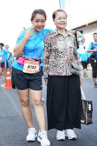 BIB: 8193
                            <button type="button" onclick="openModal(3305456)" class="btn btn-primary btn-sm float-right btn-popup" data-toggle="modal" data-target=".modal-high-quality">
                        <i class="fas fa-shopping-cart"></i> Add to Cart
                    </button>
                                            <button type="button" onclick="isThisMe(3305456, true)" class="btn btn-success btn-sm float-right btn-popup btn-isme hidden" data-toggle="tooltip" data-placement="bottom" title="นี่คือรูปของคุณใช่ไหม คลิกที่นี่เพื่อเอาเข้าอัลบั้ม">
                        <i class="fas fa-plus"></i> Add to album
                    </button>
                    <button type="button" onclick="isThisMe(3305456, false)" class="btn btn-warning btn-sm float-right btn-popup btn-isnotme hidden">
                        <i class="fas fa-ban"></i> Remove from album
                    </button>