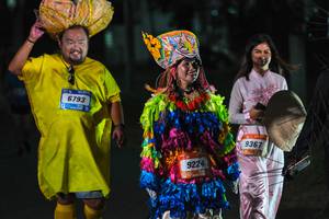 BIB: 6793, 936, 9224
                            <button type="button" onclick="openModal(3482165)" class="btn btn-primary btn-sm float-right btn-popup" data-toggle="modal" data-target=".modal-high-quality">
                        <i class="fas fa-shopping-cart"></i> Add to Cart
                    </button>
                                            <button type="button" onclick="isThisMe(3482165, true)" class="btn btn-success btn-sm float-right btn-popup btn-isme hidden" data-toggle="tooltip" data-placement="bottom" title="นี่คือรูปของคุณใช่ไหม คลิกที่นี่เพื่อเอาเข้าอัลบั้ม">
                        <i class="fas fa-plus"></i> Add to album
                    </button>
                    <button type="button" onclick="isThisMe(3482165, false)" class="btn btn-warning btn-sm float-right btn-popup btn-isnotme hidden">
                        <i class="fas fa-ban"></i> Remove from album
                    </button>