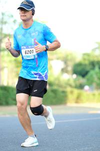 BIB: 6201
                            <button type="button" onclick="openModal(3172546)" class="btn btn-primary btn-sm float-right btn-popup" data-toggle="modal" data-target=".modal-high-quality">
                        <i class="fas fa-shopping-cart"></i> Add to Cart
                    </button>
                                            <button type="button" onclick="isThisMe(3172546, true)" class="btn btn-success btn-sm float-right btn-popup btn-isme hidden" data-toggle="tooltip" data-placement="bottom" title="นี่คือรูปของคุณใช่ไหม คลิกที่นี่เพื่อเอาเข้าอัลบั้ม">
                        <i class="fas fa-plus"></i> Add to album
                    </button>
                    <button type="button" onclick="isThisMe(3172546, false)" class="btn btn-warning btn-sm float-right btn-popup btn-isnotme hidden">
                        <i class="fas fa-ban"></i> Remove from album
                    </button>