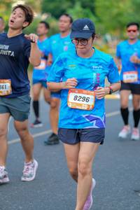 BIB: 561, 8296
                            <button type="button" onclick="openModal(3482418)" class="btn btn-primary btn-sm float-right btn-popup" data-toggle="modal" data-target=".modal-high-quality">
                        <i class="fas fa-shopping-cart"></i> Add to Cart
                    </button>
                                            <button type="button" onclick="isThisMe(3482418, true)" class="btn btn-success btn-sm float-right btn-popup btn-isme hidden" data-toggle="tooltip" data-placement="bottom" title="นี่คือรูปของคุณใช่ไหม คลิกที่นี่เพื่อเอาเข้าอัลบั้ม">
                        <i class="fas fa-plus"></i> Add to album
                    </button>
                    <button type="button" onclick="isThisMe(3482418, false)" class="btn btn-warning btn-sm float-right btn-popup btn-isnotme hidden">
                        <i class="fas fa-ban"></i> Remove from album
                    </button>