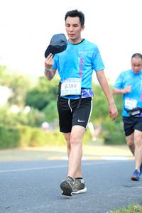 BIB: 6390
                            <button type="button" onclick="openModal(3176993)" class="btn btn-primary btn-sm float-right btn-popup" data-toggle="modal" data-target=".modal-high-quality">
                        <i class="fas fa-shopping-cart"></i> Add to Cart
                    </button>
                                            <button type="button" onclick="isThisMe(3176993, true)" class="btn btn-success btn-sm float-right btn-popup btn-isme hidden" data-toggle="tooltip" data-placement="bottom" title="นี่คือรูปของคุณใช่ไหม คลิกที่นี่เพื่อเอาเข้าอัลบั้ม">
                        <i class="fas fa-plus"></i> Add to album
                    </button>
                    <button type="button" onclick="isThisMe(3176993, false)" class="btn btn-warning btn-sm float-right btn-popup btn-isnotme hidden">
                        <i class="fas fa-ban"></i> Remove from album
                    </button>