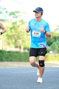 BIB: 6201
                            <button type="button" onclick="openModal(3172453)" class="btn btn-primary btn-sm float-right btn-popup" data-toggle="modal" data-target=".modal-high-quality">
                        <i class="fas fa-shopping-cart"></i> Add to Cart
                    </button>
                                            <button type="button" onclick="isThisMe(3172453, true)" class="btn btn-success btn-sm float-right btn-popup btn-isme hidden" data-toggle="tooltip" data-placement="bottom" title="นี่คือรูปของคุณใช่ไหม คลิกที่นี่เพื่อเอาเข้าอัลบั้ม">
                        <i class="fas fa-plus"></i> Add to album
                    </button>
                    <button type="button" onclick="isThisMe(3172453, false)" class="btn btn-warning btn-sm float-right btn-popup btn-isnotme hidden">
                        <i class="fas fa-ban"></i> Remove from album
                    </button>