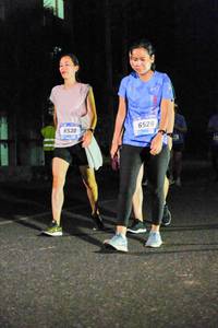 BIB: 6530, 6528
                            <button type="button" onclick="openModal(3455991)" class="btn btn-primary btn-sm float-right btn-popup" data-toggle="modal" data-target=".modal-high-quality">
                        <i class="fas fa-shopping-cart"></i> Add to Cart
                    </button>
                                            <button type="button" onclick="isThisMe(3455991, true)" class="btn btn-success btn-sm float-right btn-popup btn-isme hidden" data-toggle="tooltip" data-placement="bottom" title="นี่คือรูปของคุณใช่ไหม คลิกที่นี่เพื่อเอาเข้าอัลบั้ม">
                        <i class="fas fa-plus"></i> Add to album
                    </button>
                    <button type="button" onclick="isThisMe(3455991, false)" class="btn btn-warning btn-sm float-right btn-popup btn-isnotme hidden">
                        <i class="fas fa-ban"></i> Remove from album
                    </button>