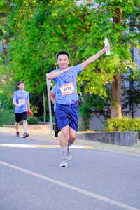 BIB: 8198
                            <button type="button" onclick="openModal(3414104)" class="btn btn-primary btn-sm float-right btn-popup" data-toggle="modal" data-target=".modal-high-quality">
                        <i class="fas fa-shopping-cart"></i> Add to Cart
                    </button>
                                            <button type="button" onclick="isThisMe(3414104, true)" class="btn btn-success btn-sm float-right btn-popup btn-isme hidden" data-toggle="tooltip" data-placement="bottom" title="นี่คือรูปของคุณใช่ไหม คลิกที่นี่เพื่อเอาเข้าอัลบั้ม">
                        <i class="fas fa-plus"></i> Add to album
                    </button>
                    <button type="button" onclick="isThisMe(3414104, false)" class="btn btn-warning btn-sm float-right btn-popup btn-isnotme hidden">
                        <i class="fas fa-ban"></i> Remove from album
                    </button>