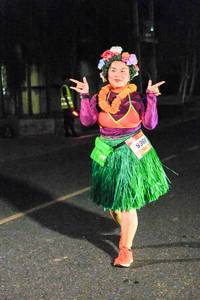 BIB: 366
                            <button type="button" onclick="openModal(3455146)" class="btn btn-primary btn-sm float-right btn-popup" data-toggle="modal" data-target=".modal-high-quality">
                        <i class="fas fa-shopping-cart"></i> Add to Cart
                    </button>
                                            <button type="button" onclick="isThisMe(3455146, true)" class="btn btn-success btn-sm float-right btn-popup btn-isme hidden" data-toggle="tooltip" data-placement="bottom" title="นี่คือรูปของคุณใช่ไหม คลิกที่นี่เพื่อเอาเข้าอัลบั้ม">
                        <i class="fas fa-plus"></i> Add to album
                    </button>
                    <button type="button" onclick="isThisMe(3455146, false)" class="btn btn-warning btn-sm float-right btn-popup btn-isnotme hidden">
                        <i class="fas fa-ban"></i> Remove from album
                    </button>