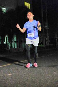 BIB: 6916
                            <button type="button" onclick="openModal(3456149)" class="btn btn-primary btn-sm float-right btn-popup" data-toggle="modal" data-target=".modal-high-quality">
                        <i class="fas fa-shopping-cart"></i> Add to Cart
                    </button>
                                            <button type="button" onclick="isThisMe(3456149, true)" class="btn btn-success btn-sm float-right btn-popup btn-isme hidden" data-toggle="tooltip" data-placement="bottom" title="นี่คือรูปของคุณใช่ไหม คลิกที่นี่เพื่อเอาเข้าอัลบั้ม">
                        <i class="fas fa-plus"></i> Add to album
                    </button>
                    <button type="button" onclick="isThisMe(3456149, false)" class="btn btn-warning btn-sm float-right btn-popup btn-isnotme hidden">
                        <i class="fas fa-ban"></i> Remove from album
                    </button>