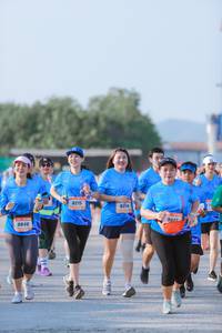 BIB: 215, 8214, 8846
                            <button type="button" onclick="openModal(3202162)" class="btn btn-primary btn-sm float-right btn-popup" data-toggle="modal" data-target=".modal-high-quality">
                        <i class="fas fa-shopping-cart"></i> Add to Cart
                    </button>
                                            <button type="button" onclick="isThisMe(3202162, true)" class="btn btn-success btn-sm float-right btn-popup btn-isme hidden" data-toggle="tooltip" data-placement="bottom" title="นี่คือรูปของคุณใช่ไหม คลิกที่นี่เพื่อเอาเข้าอัลบั้ม">
                        <i class="fas fa-plus"></i> Add to album
                    </button>
                    <button type="button" onclick="isThisMe(3202162, false)" class="btn btn-warning btn-sm float-right btn-popup btn-isnotme hidden">
                        <i class="fas fa-ban"></i> Remove from album
                    </button>