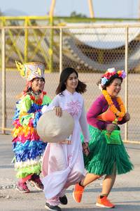 BIB: 9367
                            <button type="button" onclick="openModal(3383222)" class="btn btn-primary btn-sm float-right btn-popup" data-toggle="modal" data-target=".modal-high-quality">
                        <i class="fas fa-shopping-cart"></i> Add to Cart
                    </button>
                                            <button type="button" onclick="isThisMe(3383222, true)" class="btn btn-success btn-sm float-right btn-popup btn-isme hidden" data-toggle="tooltip" data-placement="bottom" title="นี่คือรูปของคุณใช่ไหม คลิกที่นี่เพื่อเอาเข้าอัลบั้ม">
                        <i class="fas fa-plus"></i> Add to album
                    </button>
                    <button type="button" onclick="isThisMe(3383222, false)" class="btn btn-warning btn-sm float-right btn-popup btn-isnotme hidden">
                        <i class="fas fa-ban"></i> Remove from album
                    </button>