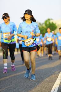 BIB: 013, 981
                            <button type="button" onclick="openModal(3333687)" class="btn btn-primary btn-sm float-right btn-popup" data-toggle="modal" data-target=".modal-high-quality">
                        <i class="fas fa-shopping-cart"></i> Add to Cart
                    </button>
                                            <button type="button" onclick="isThisMe(3333687, true)" class="btn btn-success btn-sm float-right btn-popup btn-isme hidden" data-toggle="tooltip" data-placement="bottom" title="นี่คือรูปของคุณใช่ไหม คลิกที่นี่เพื่อเอาเข้าอัลบั้ม">
                        <i class="fas fa-plus"></i> Add to album
                    </button>
                    <button type="button" onclick="isThisMe(3333687, false)" class="btn btn-warning btn-sm float-right btn-popup btn-isnotme hidden">
                        <i class="fas fa-ban"></i> Remove from album
                    </button>