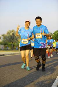 BIB: 9130, 8057
                            <button type="button" onclick="openModal(3328742)" class="btn btn-primary btn-sm float-right btn-popup" data-toggle="modal" data-target=".modal-high-quality">
                        <i class="fas fa-shopping-cart"></i> Add to Cart
                    </button>
                                            <button type="button" onclick="isThisMe(3328742, true)" class="btn btn-success btn-sm float-right btn-popup btn-isme hidden" data-toggle="tooltip" data-placement="bottom" title="นี่คือรูปของคุณใช่ไหม คลิกที่นี่เพื่อเอาเข้าอัลบั้ม">
                        <i class="fas fa-plus"></i> Add to album
                    </button>
                    <button type="button" onclick="isThisMe(3328742, false)" class="btn btn-warning btn-sm float-right btn-popup btn-isnotme hidden">
                        <i class="fas fa-ban"></i> Remove from album
                    </button>