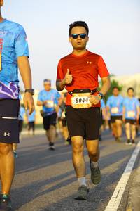BIB: 8044
                            <button type="button" onclick="openModal(3331574)" class="btn btn-primary btn-sm float-right btn-popup" data-toggle="modal" data-target=".modal-high-quality">
                        <i class="fas fa-shopping-cart"></i> Add to Cart
                    </button>
                                            <button type="button" onclick="isThisMe(3331574, true)" class="btn btn-success btn-sm float-right btn-popup btn-isme hidden" data-toggle="tooltip" data-placement="bottom" title="นี่คือรูปของคุณใช่ไหม คลิกที่นี่เพื่อเอาเข้าอัลบั้ม">
                        <i class="fas fa-plus"></i> Add to album
                    </button>
                    <button type="button" onclick="isThisMe(3331574, false)" class="btn btn-warning btn-sm float-right btn-popup btn-isnotme hidden">
                        <i class="fas fa-ban"></i> Remove from album
                    </button>