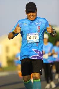 BIB: 6166
                            <button type="button" onclick="openModal(3260734)" class="btn btn-primary btn-sm float-right btn-popup" data-toggle="modal" data-target=".modal-high-quality">
                        <i class="fas fa-shopping-cart"></i> Add to Cart
                    </button>
                                            <button type="button" onclick="isThisMe(3260734, true)" class="btn btn-success btn-sm float-right btn-popup btn-isme hidden" data-toggle="tooltip" data-placement="bottom" title="นี่คือรูปของคุณใช่ไหม คลิกที่นี่เพื่อเอาเข้าอัลบั้ม">
                        <i class="fas fa-plus"></i> Add to album
                    </button>
                    <button type="button" onclick="isThisMe(3260734, false)" class="btn btn-warning btn-sm float-right btn-popup btn-isnotme hidden">
                        <i class="fas fa-ban"></i> Remove from album
                    </button>