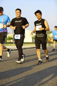 BIB: 6020
                            <button type="button" onclick="openModal(3262400)" class="btn btn-primary btn-sm float-right btn-popup" data-toggle="modal" data-target=".modal-high-quality">
                        <i class="fas fa-shopping-cart"></i> Add to Cart
                    </button>
                                            <button type="button" onclick="isThisMe(3262400, true)" class="btn btn-success btn-sm float-right btn-popup btn-isme hidden" data-toggle="tooltip" data-placement="bottom" title="นี่คือรูปของคุณใช่ไหม คลิกที่นี่เพื่อเอาเข้าอัลบั้ม">
                        <i class="fas fa-plus"></i> Add to album
                    </button>
                    <button type="button" onclick="isThisMe(3262400, false)" class="btn btn-warning btn-sm float-right btn-popup btn-isnotme hidden">
                        <i class="fas fa-ban"></i> Remove from album
                    </button>